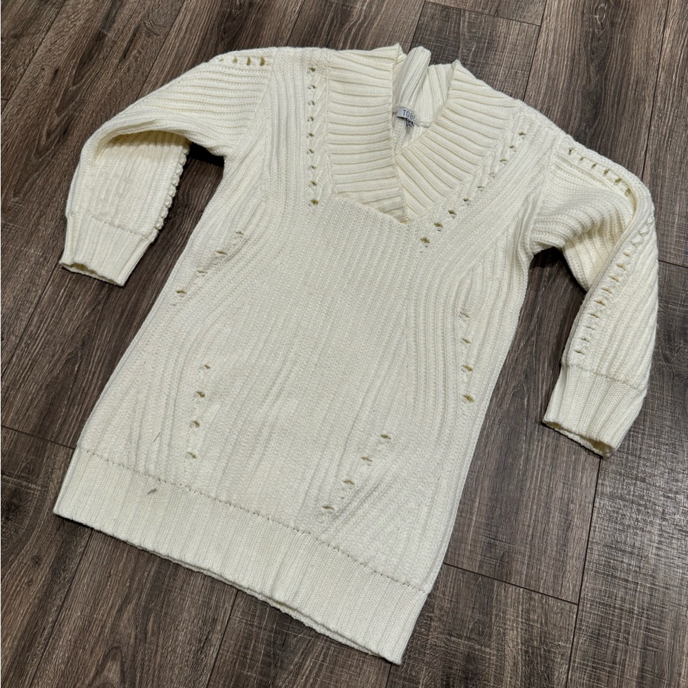 White Knit Sweater Oversized